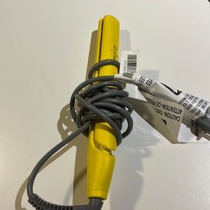 Flat iron in perfect condition.